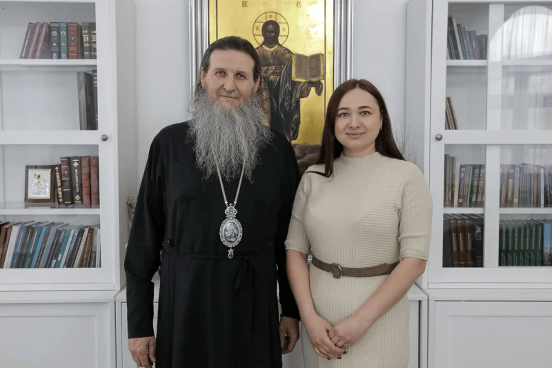 В  КУРГАНСКОМ ЕПАРХИАЛЬНОМ УПРАВЛЕНИИ ПРОШЛА  ВСТРЕЧА УПОЛНОМОЧЕННОГО ПО РАБОТЕ С СООТЕЧЕСТВЕННИКАМИ И ВОПРОСАМ МИГРАЦИИ БИЗНЕСА В КУРГАНСКОЙ ОБЛАСТИ НАТАЛЬЕЙ ГЕННАДЬЕВНОЙ НИКИТИНОЙ С МИТРОПОЛИТОМ КУРГАНСКИМ И БЕЛОЗЕРСКИМ ДАНИИЛОМ